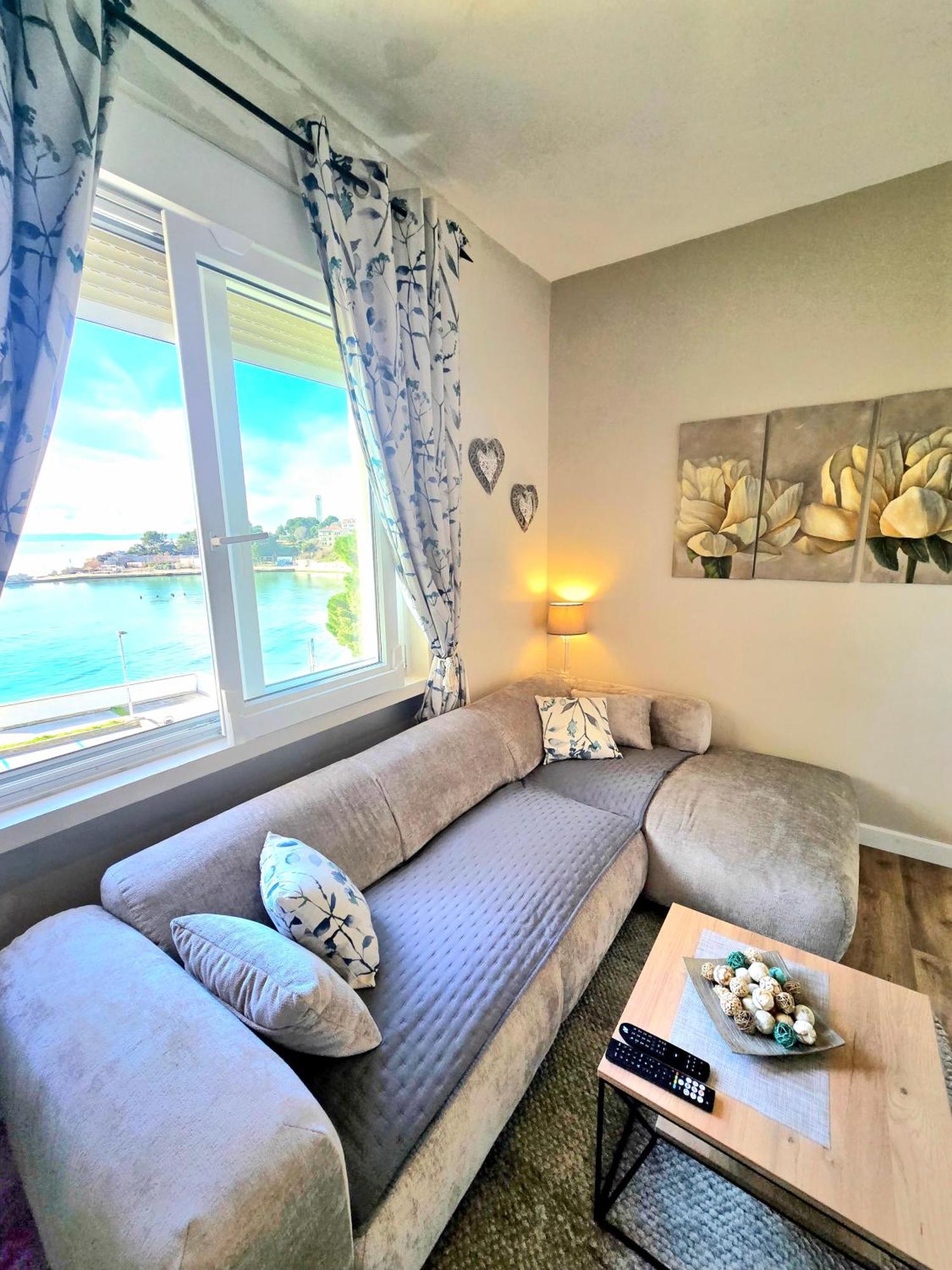 Apartments Suzy Split Eksteriør billede