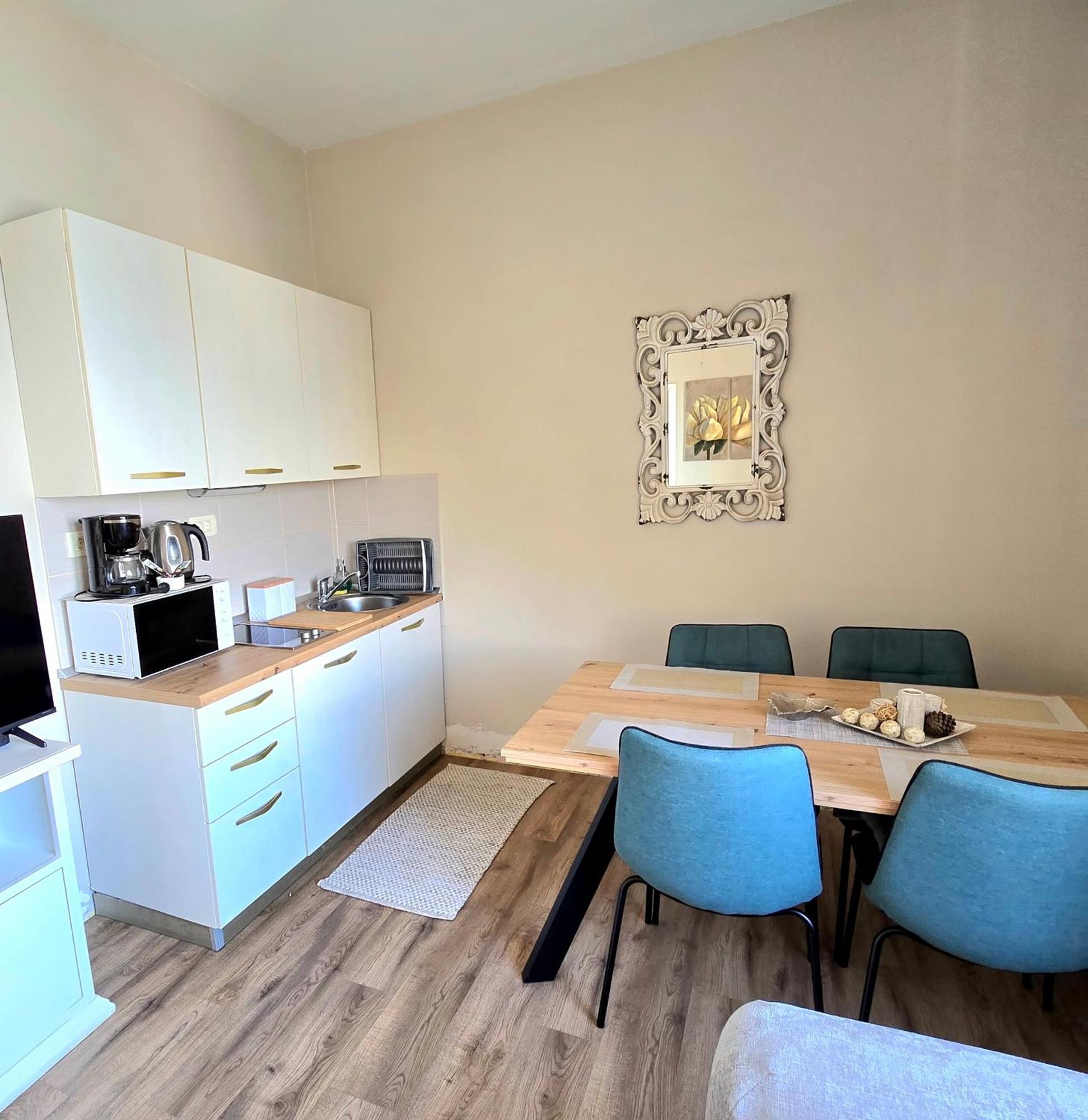 Apartments Suzy Split Eksteriør billede